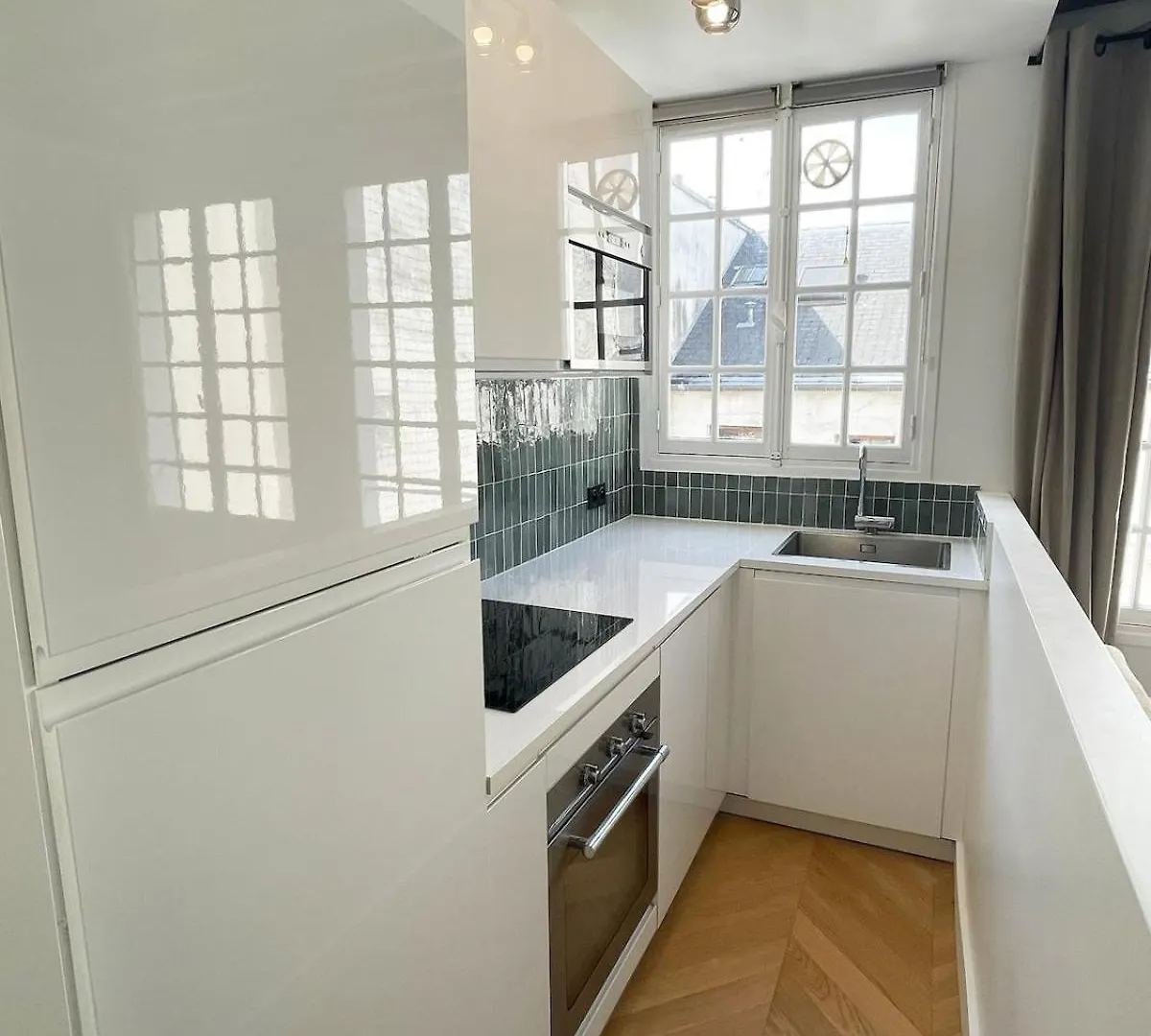 Renovated Studio Centre Paris-24M Apartment